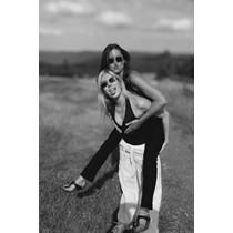 Menschen | Rebecca & Sophia Kandel II
                    